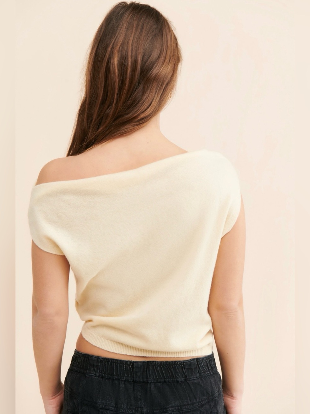 ASTR the Label-Devin One-Shoulder Knit Top in Cream - Picture 4 of 7